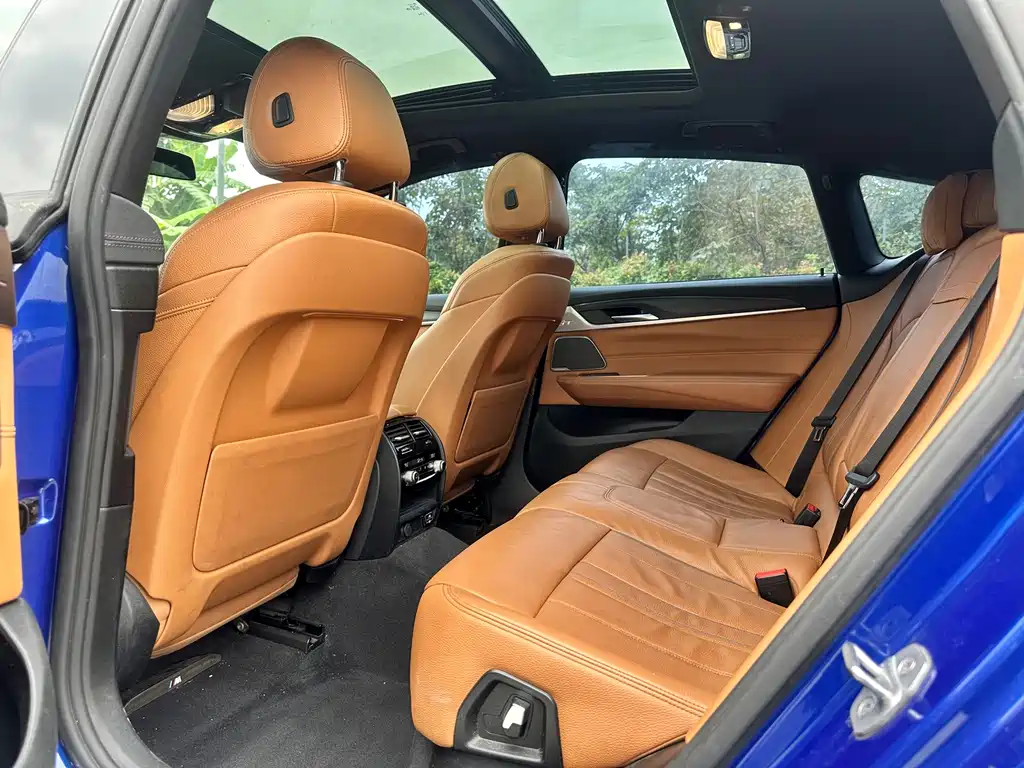 BMW 6 Series GT — фото 17