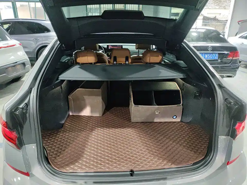 BMW 6 Series GT — фото 9