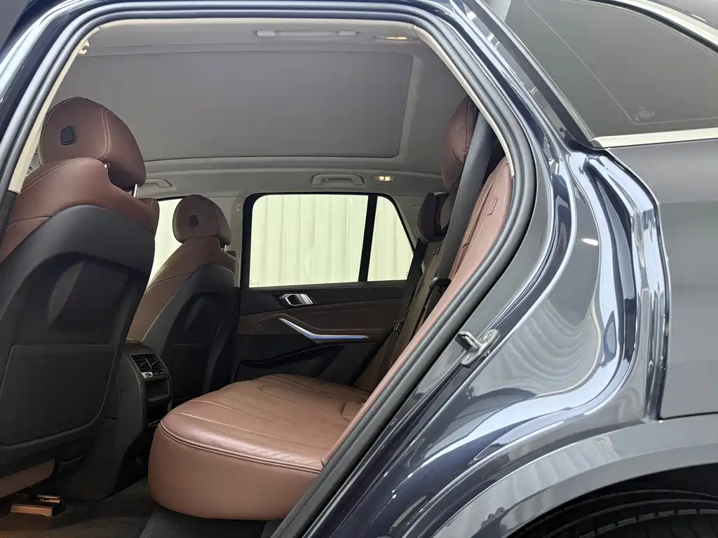 BMW X5 (Import) — фото 6