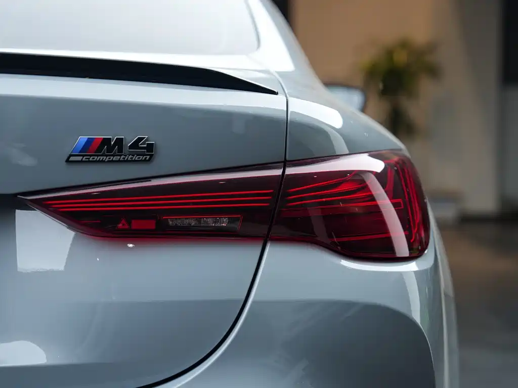 BMW M4 — фото 21