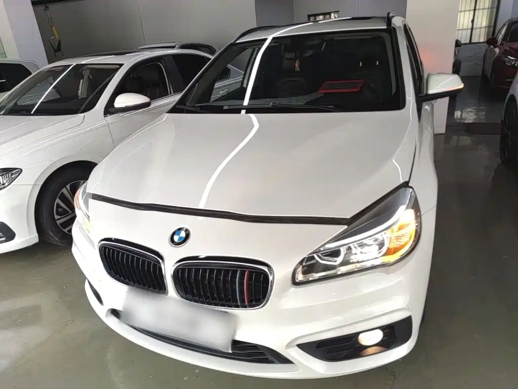 BMW 2 Series Active Tourer — фото 3