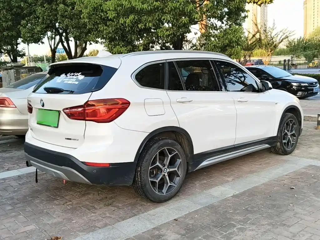 BMW X1 — фото 7