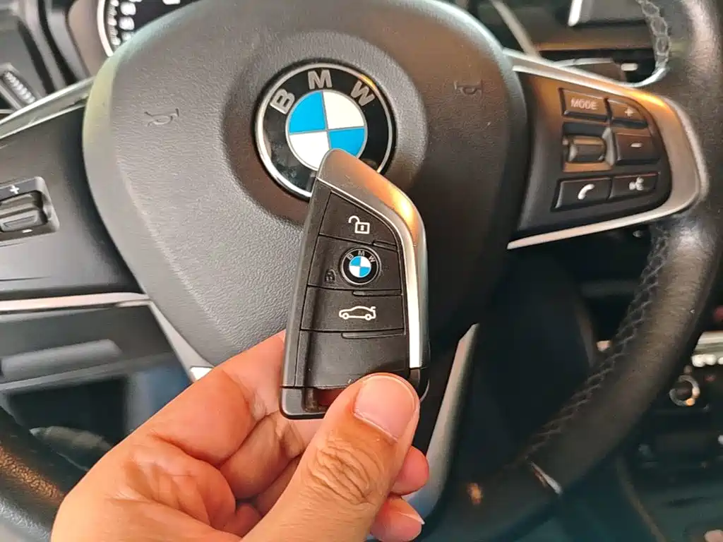 BMW 2 Series Active Tourer — фото 9