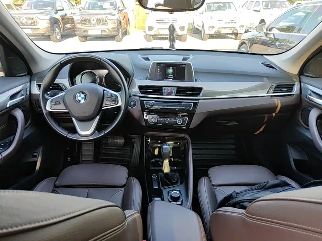 BMW X1 — фото 10