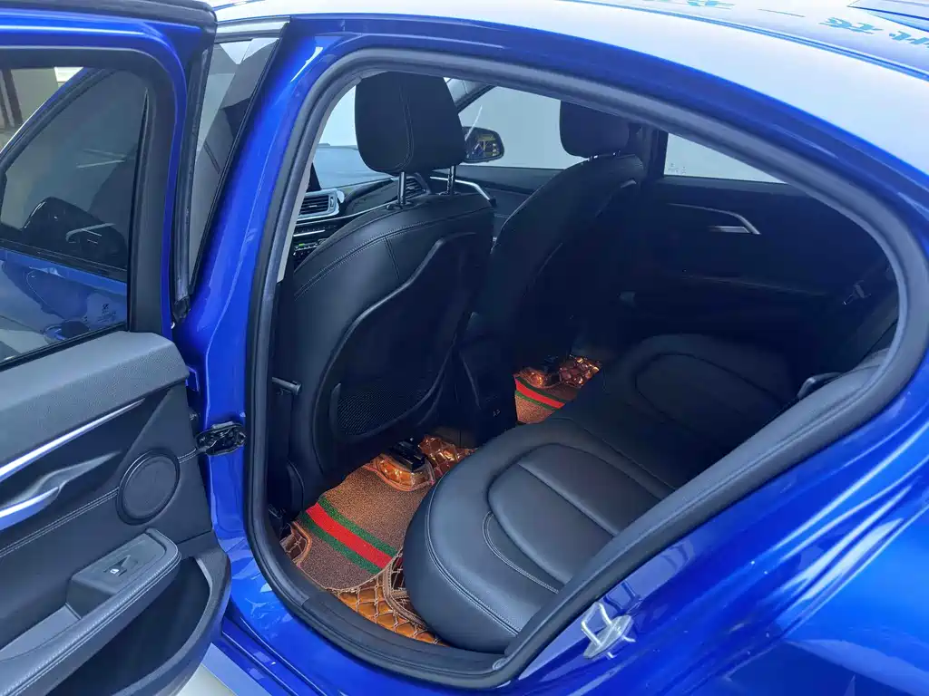 BMW 1 Series — фото 10
