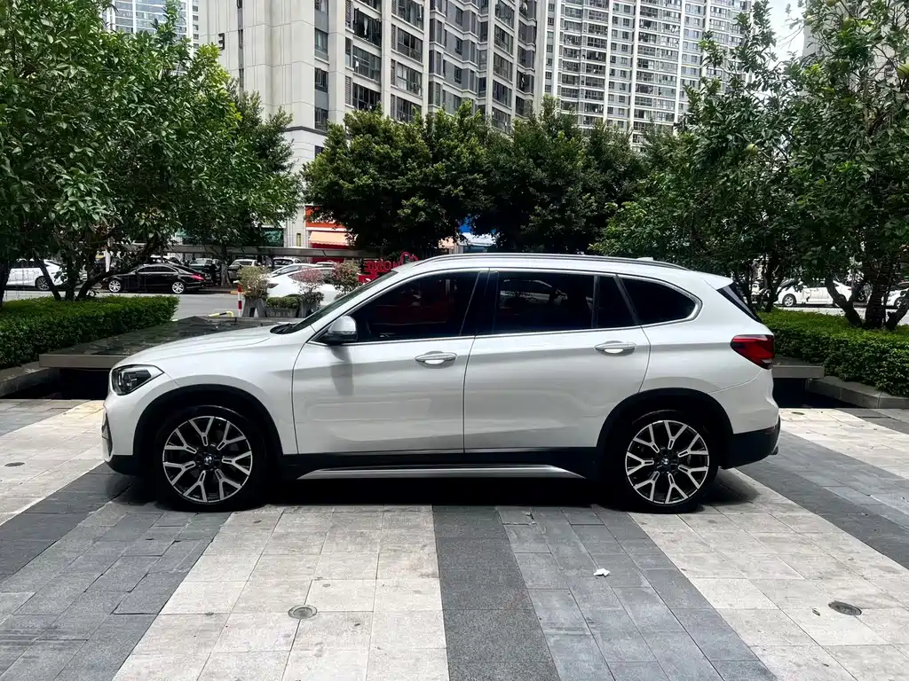 BMW X1 — фото 3
