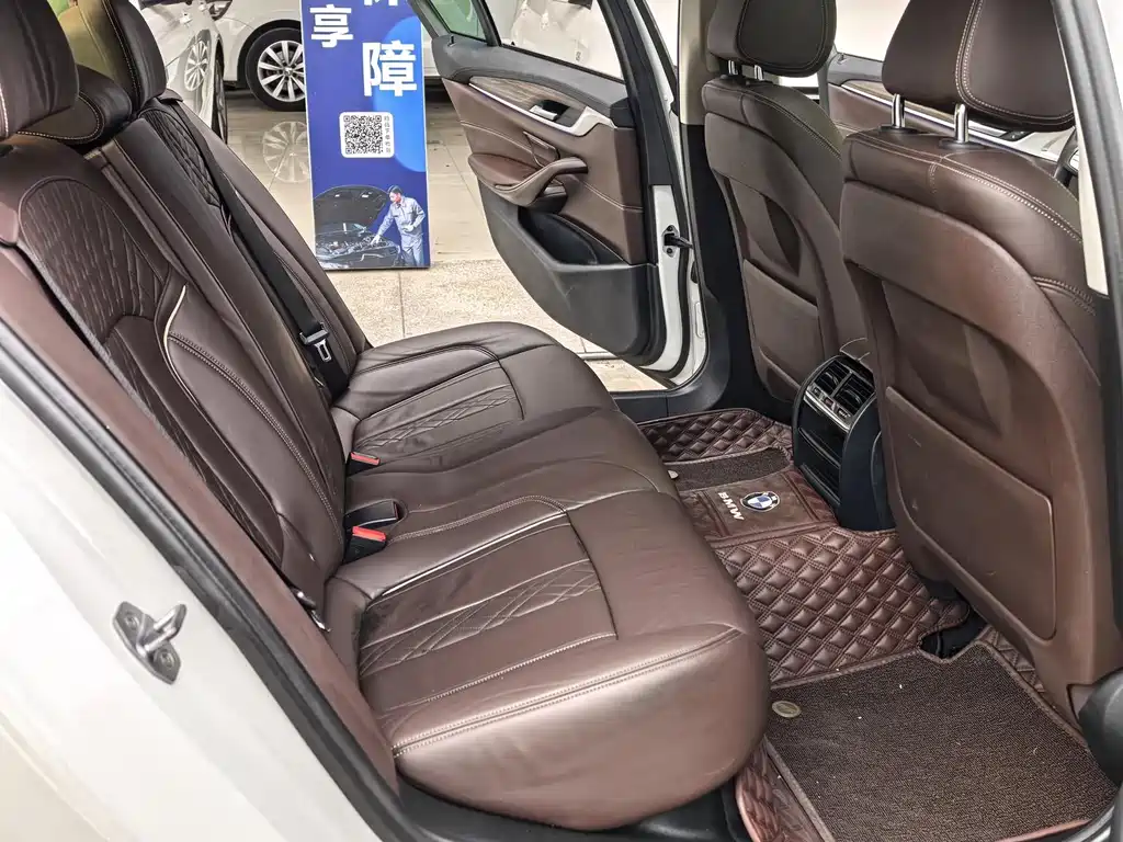 BMW 5 Series New Energy — фото 11