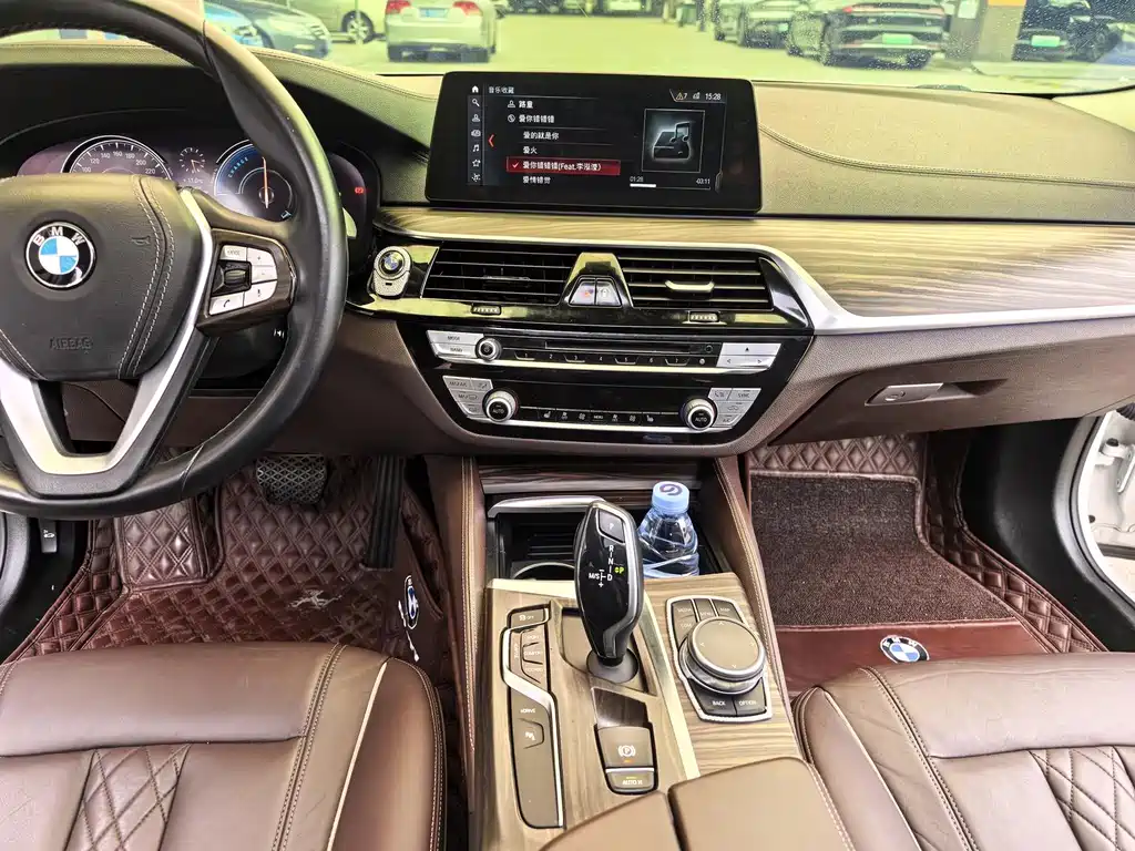 BMW 5 Series New Energy — фото 17
