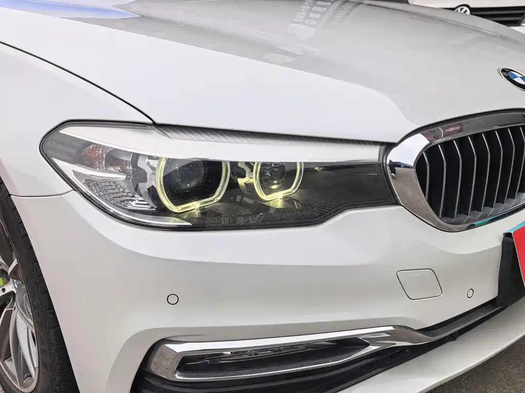 BMW 5 Series New Energy — фото 4