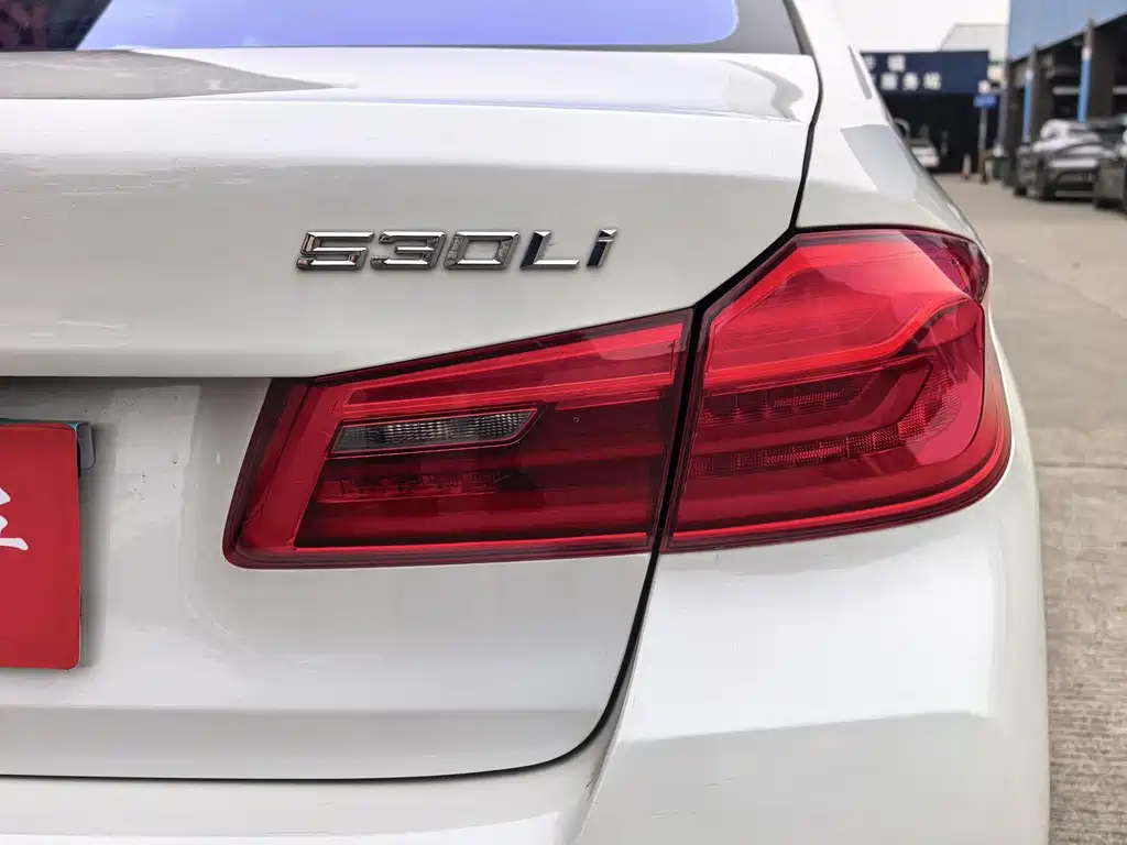 BMW 5 Series New Energy — фото 31