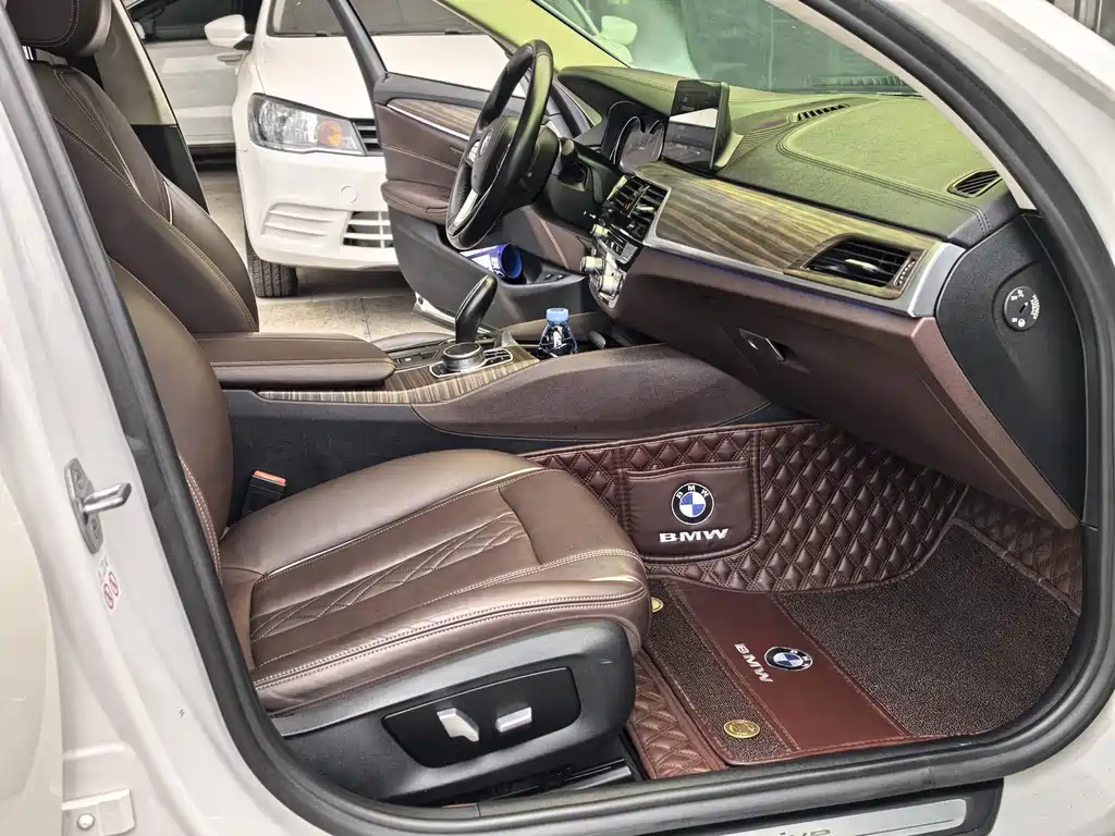 BMW 5 Series New Energy — фото 10