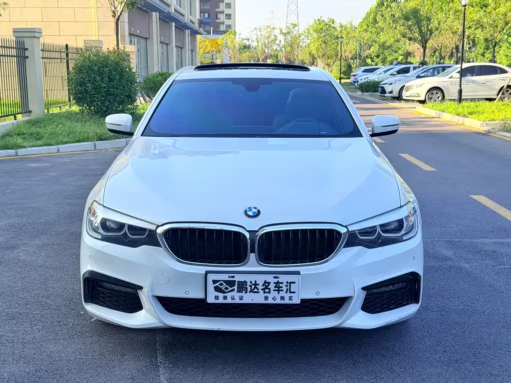 BMW 5 Series — фото 2