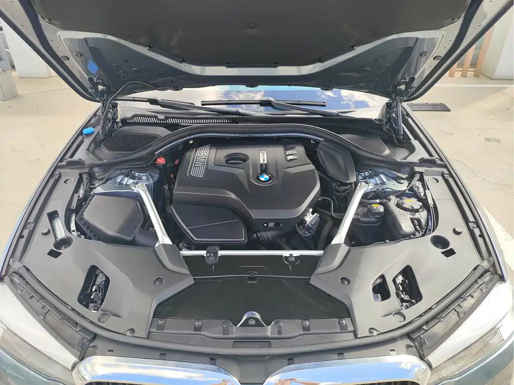 BMW 5 Series (Import) — фото 13