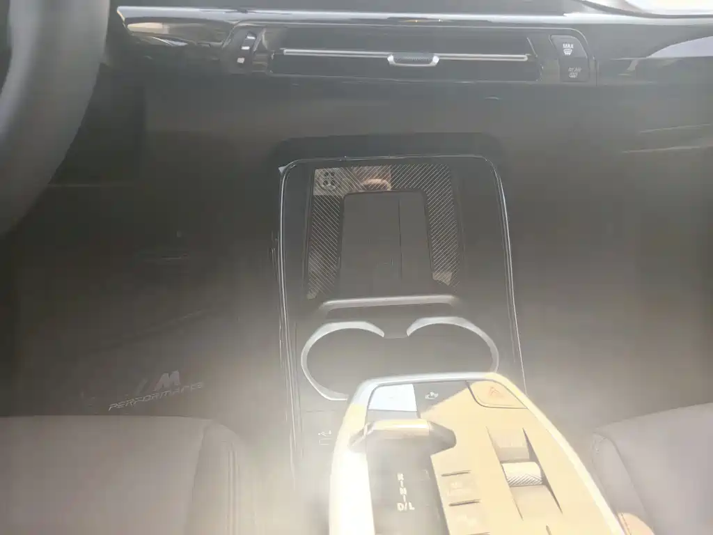 BMW X1 — фото 11