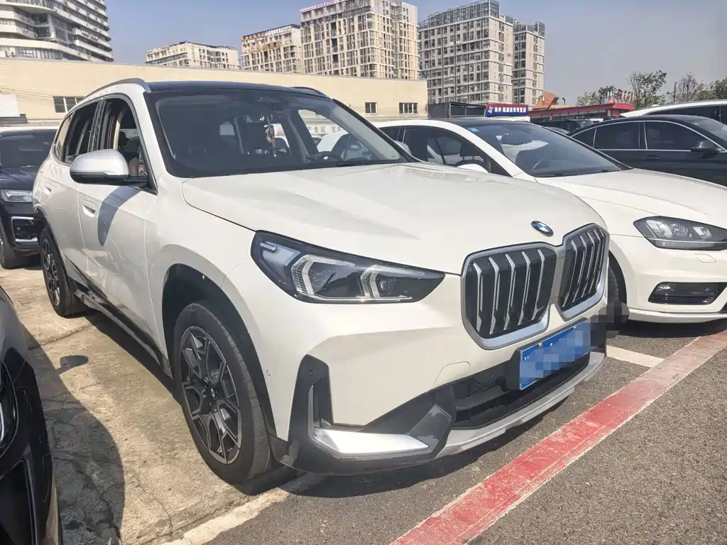 BMW X1 — фото 3