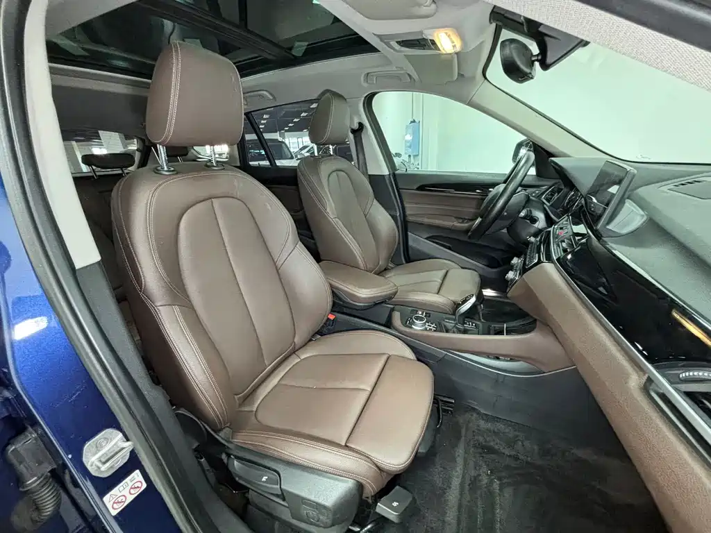 BMW X1 — фото 10