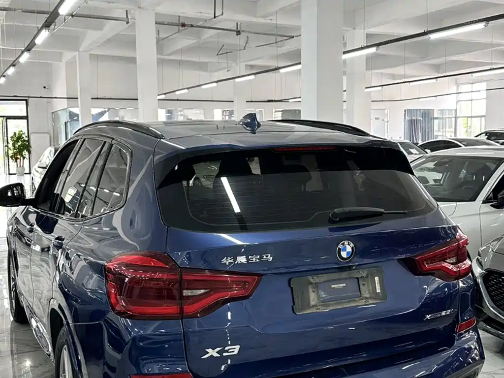 BMW X3 — фото 15