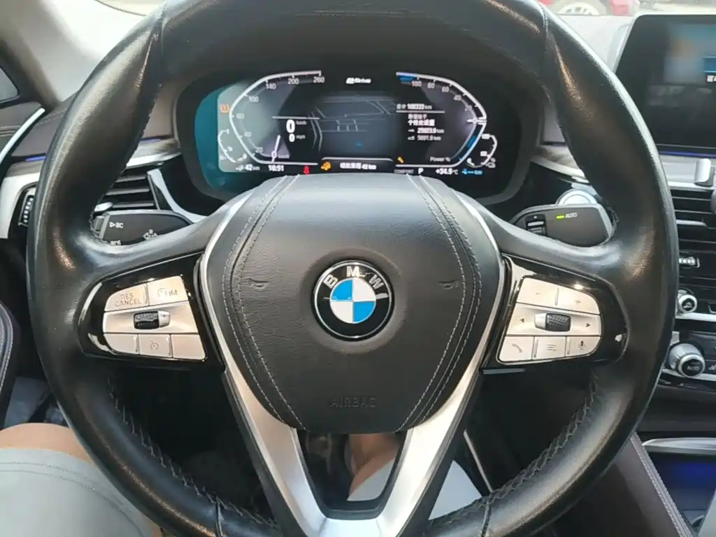 BMW 5 Series New Energy — фото 11