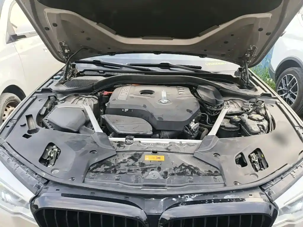 BMW 5 Series New Energy — фото 20