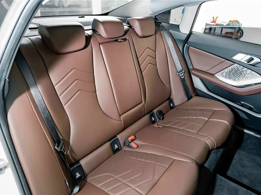 BMW 2 Series — фото 20
