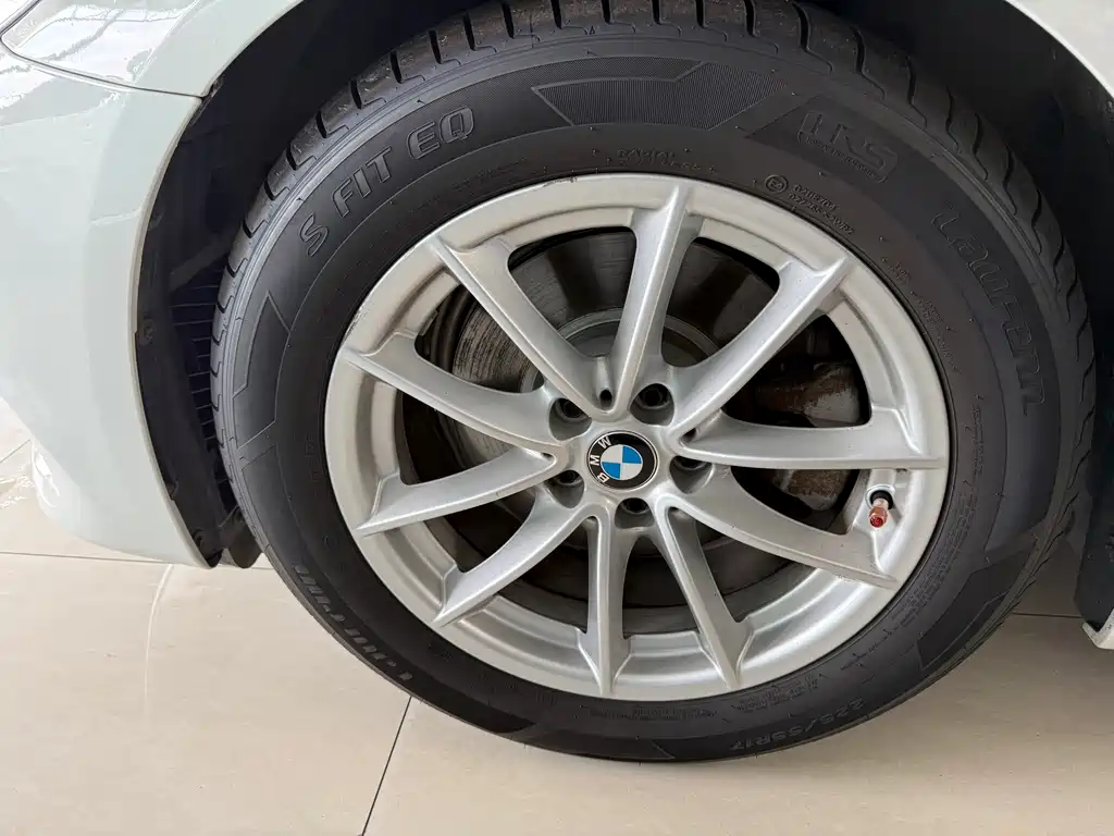BMW 5 Series (Import) — фото 20