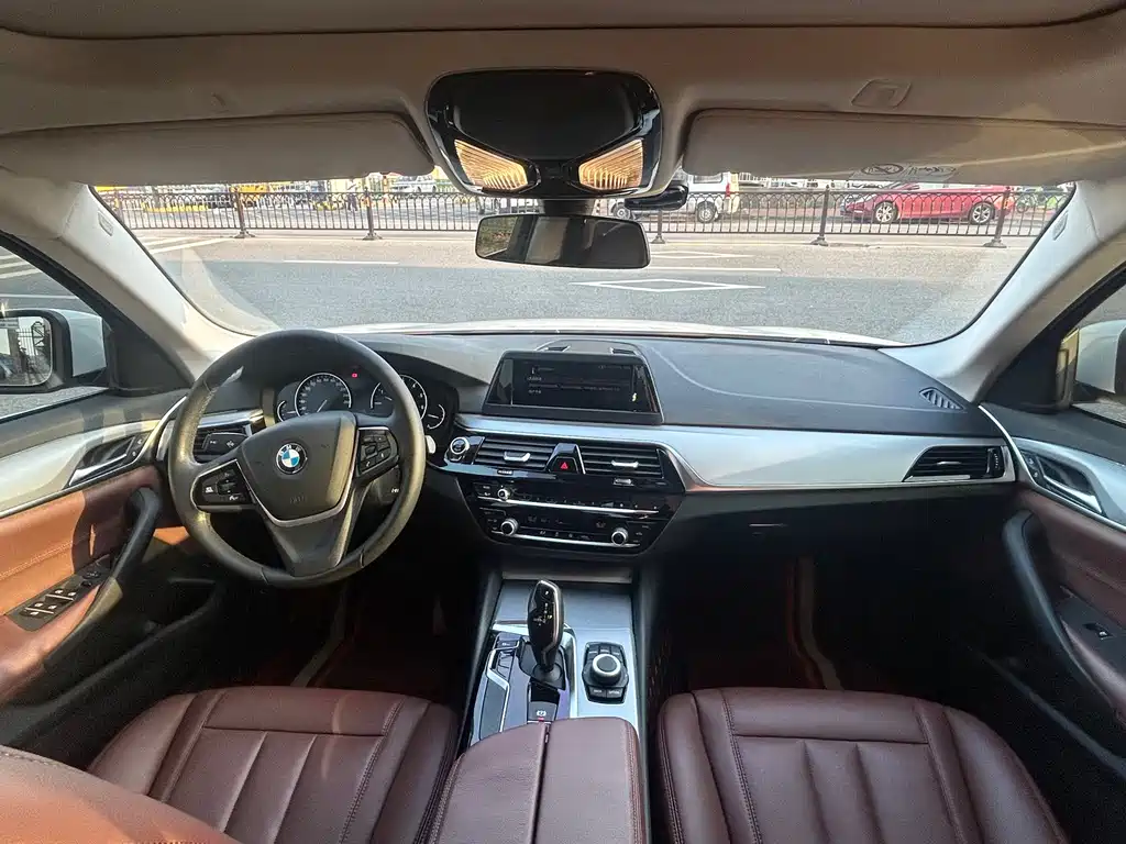 BMW 5 Series (Import) — фото 4
