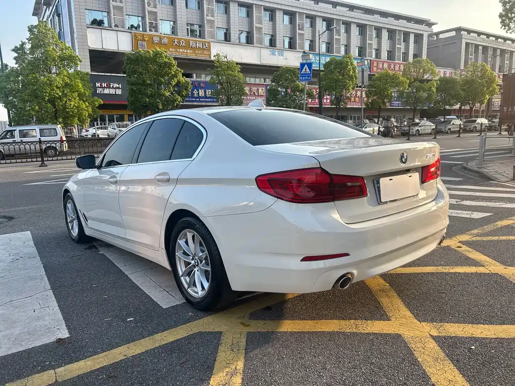 BMW 5 Series (Import) — фото 8