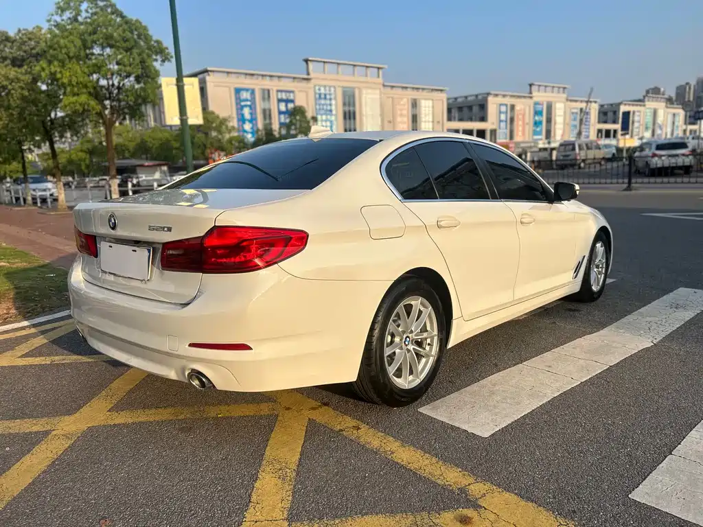 BMW 5 Series (Import) — фото 10