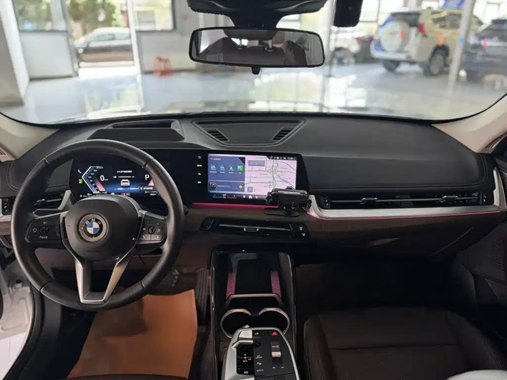 BMW X1 — фото 13