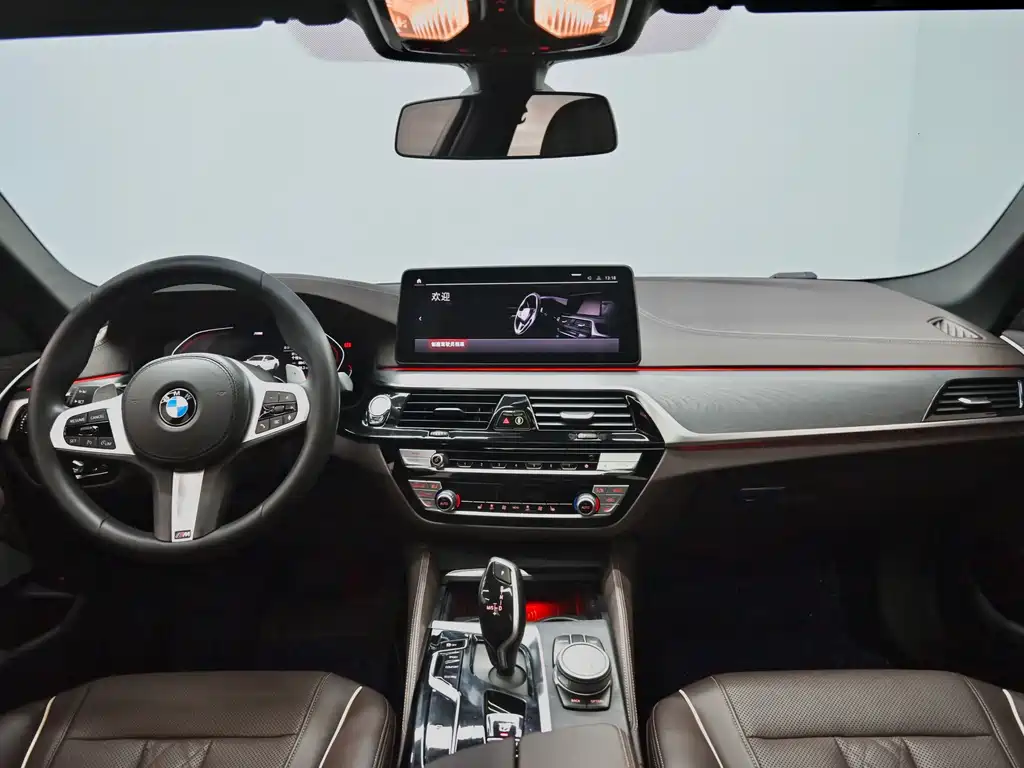 BMW 5 Series — фото 9