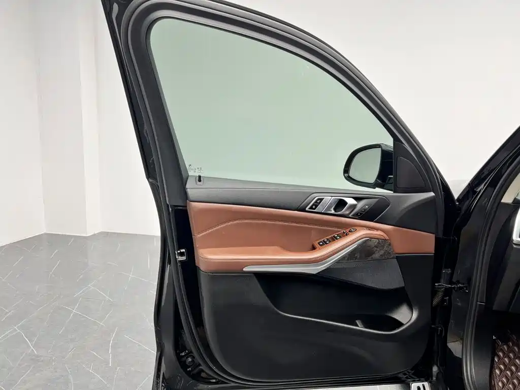 BMW X5 (Import) — фото 13