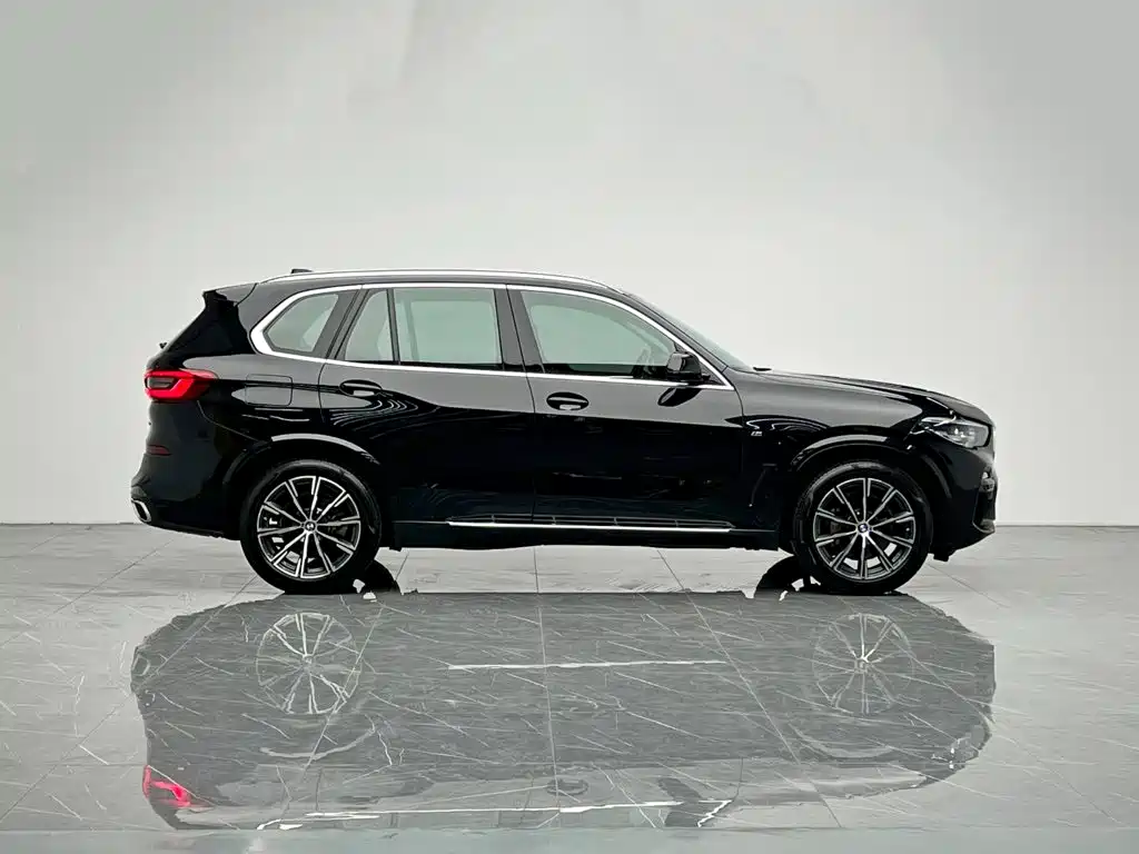 BMW X5 (Import) — фото 7