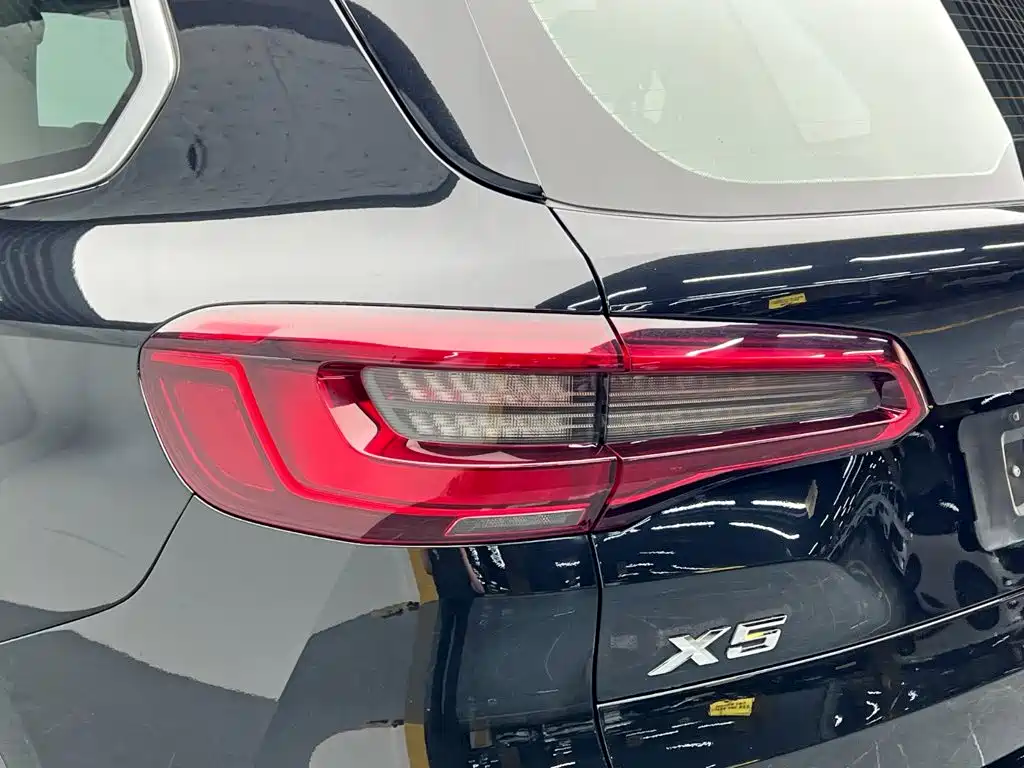 BMW X5 (Import) — фото 10