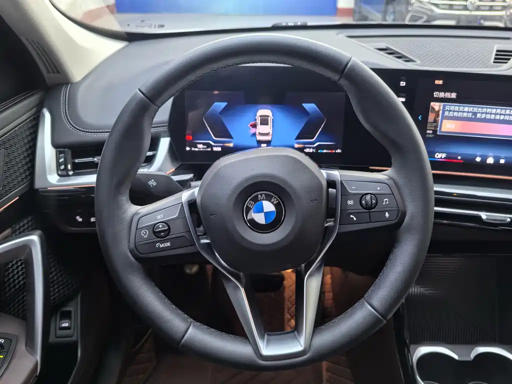 BMW X1 — фото 11