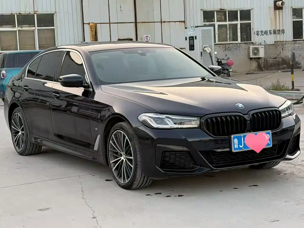 BMW 5 Series — фото 3