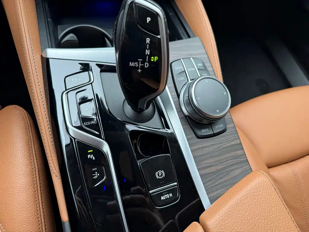 BMW 6 Series GT — фото 9