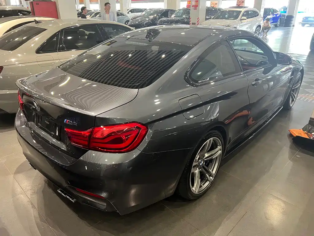 BMW M4 — фото 5