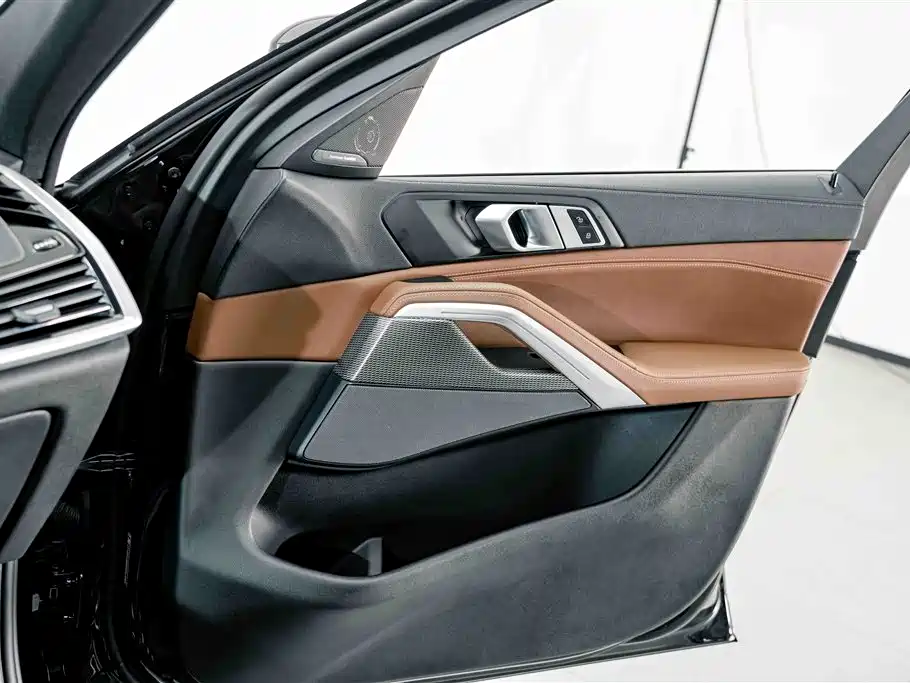 BMW X6 — фото 15