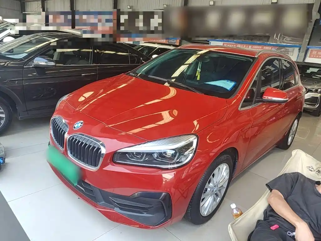BMW 2 Series Active Tourer — фото 2