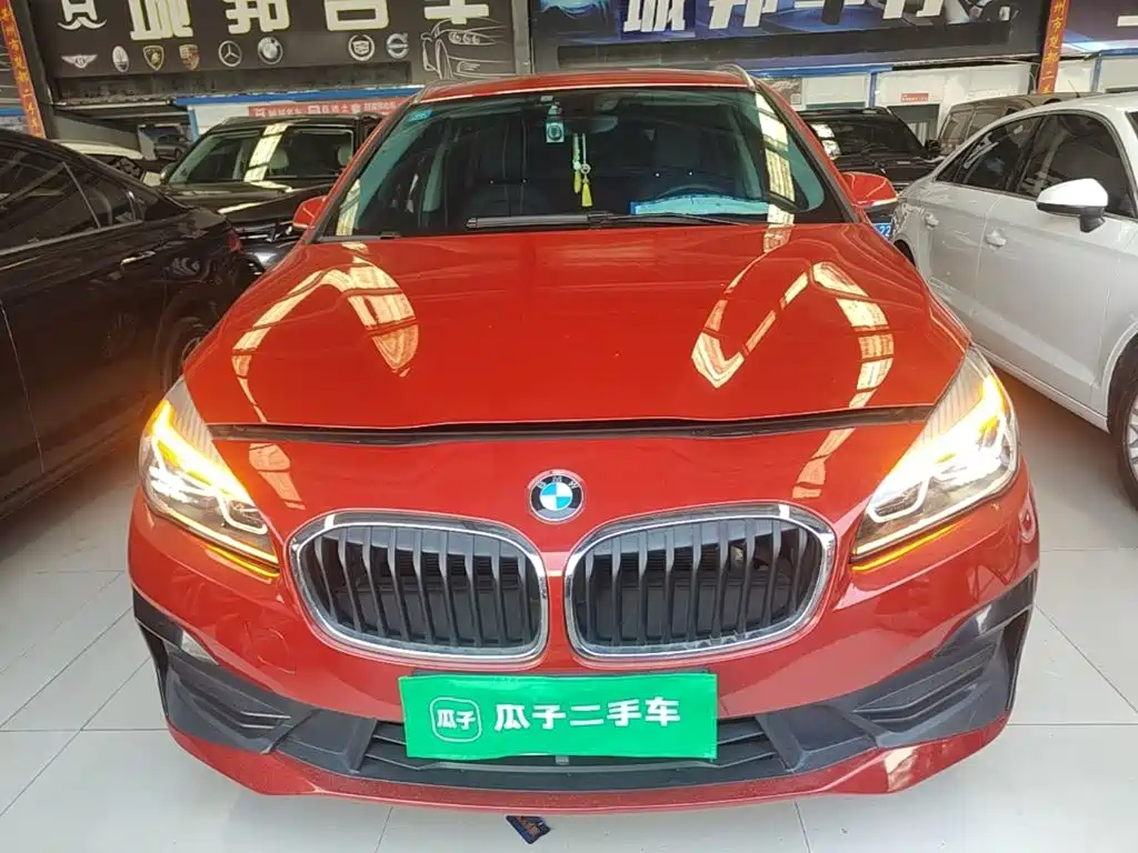 BMW 2 Series Active Tourer — фото 3