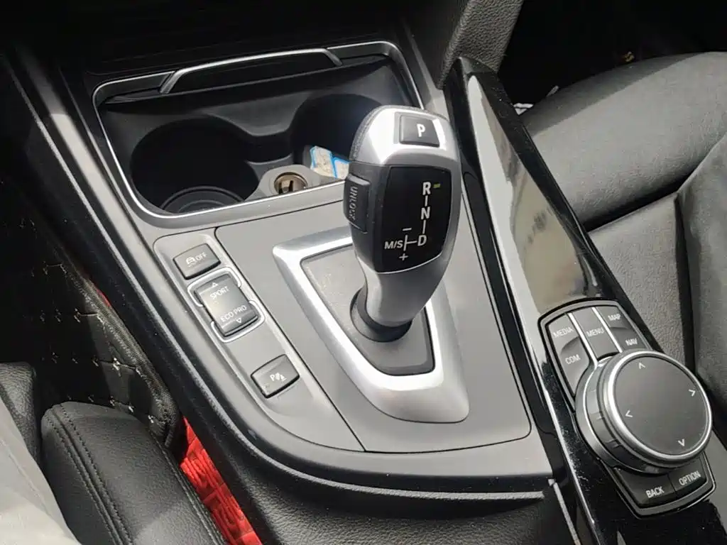 BMW 3 Series GT — фото 10