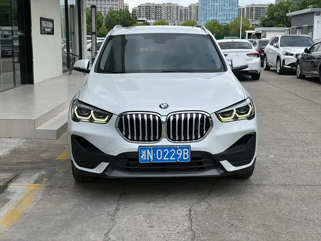 BMW X1 — фото 2