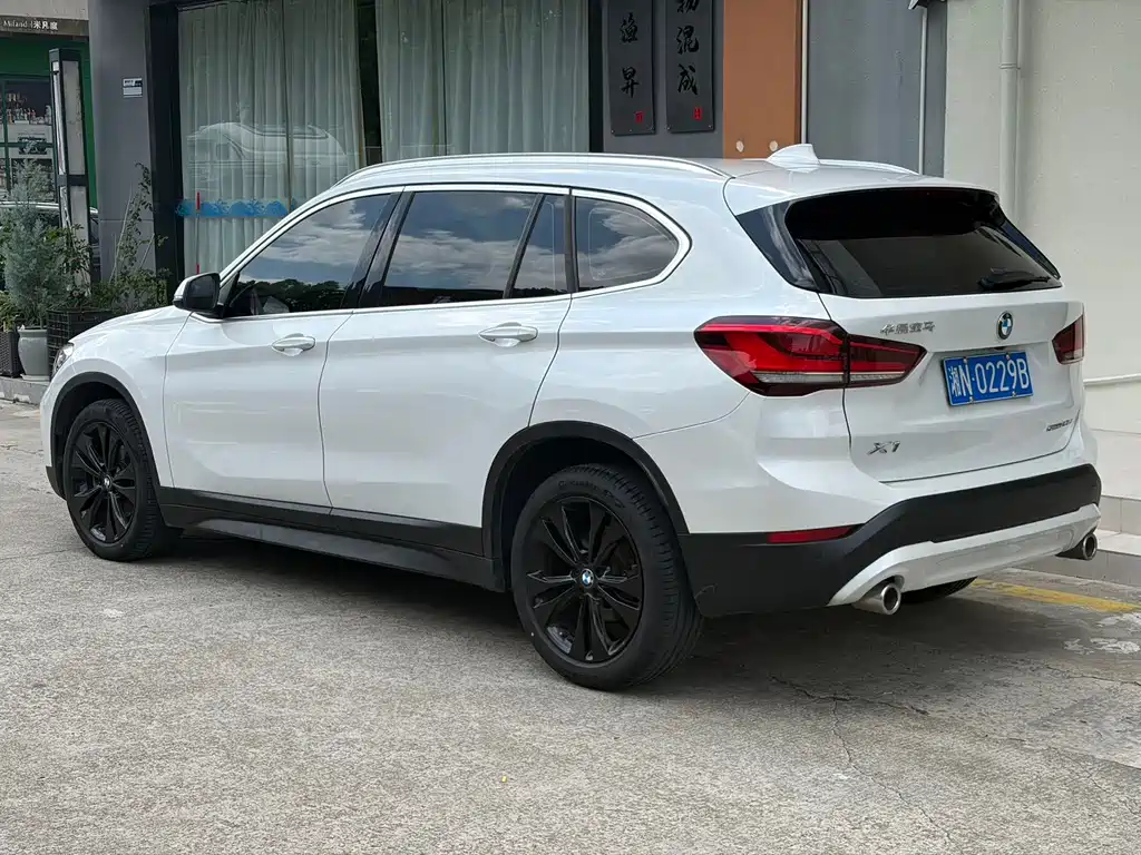 BMW X1 — фото 4
