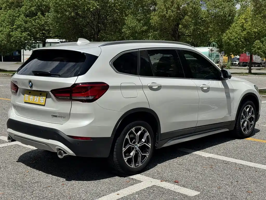 BMW X1 — фото 3