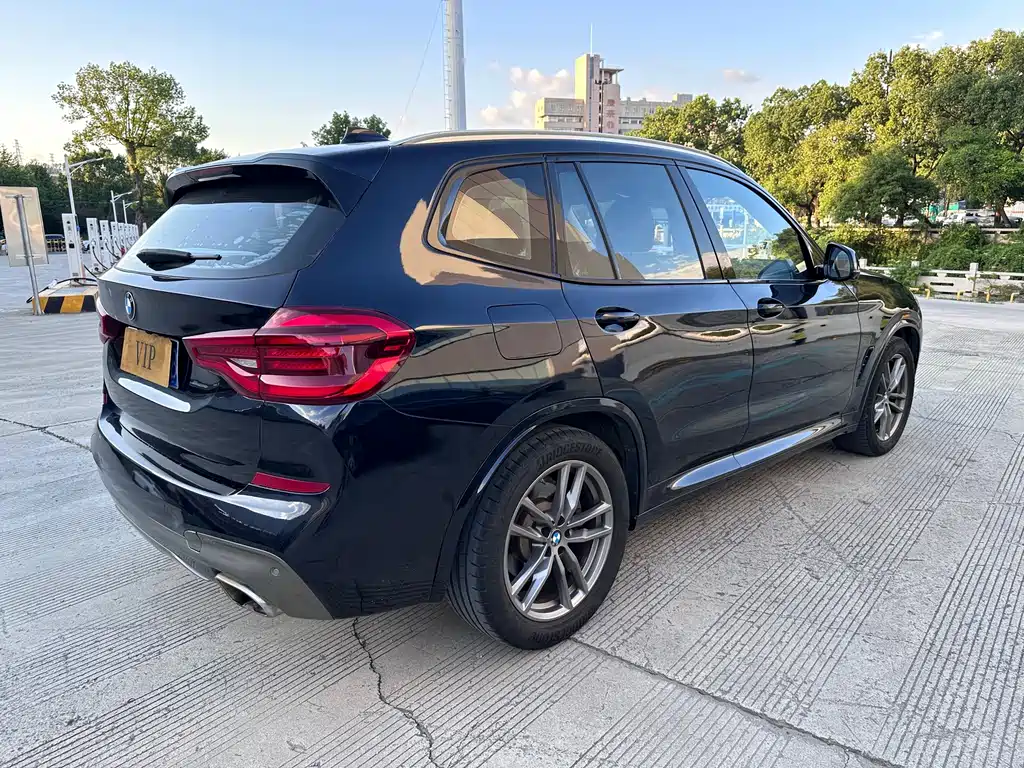 BMW X3 — фото 9