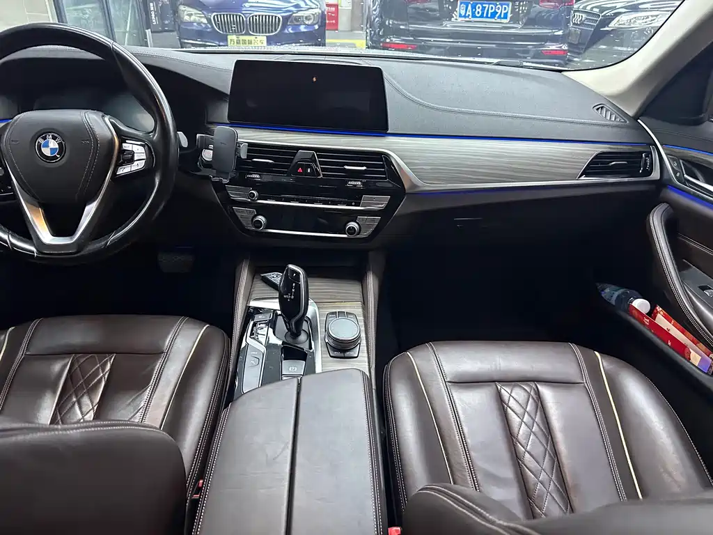 BMW 5 Series New Energy — фото 13