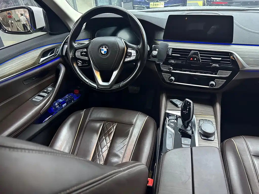 BMW 5 Series New Energy — фото 23