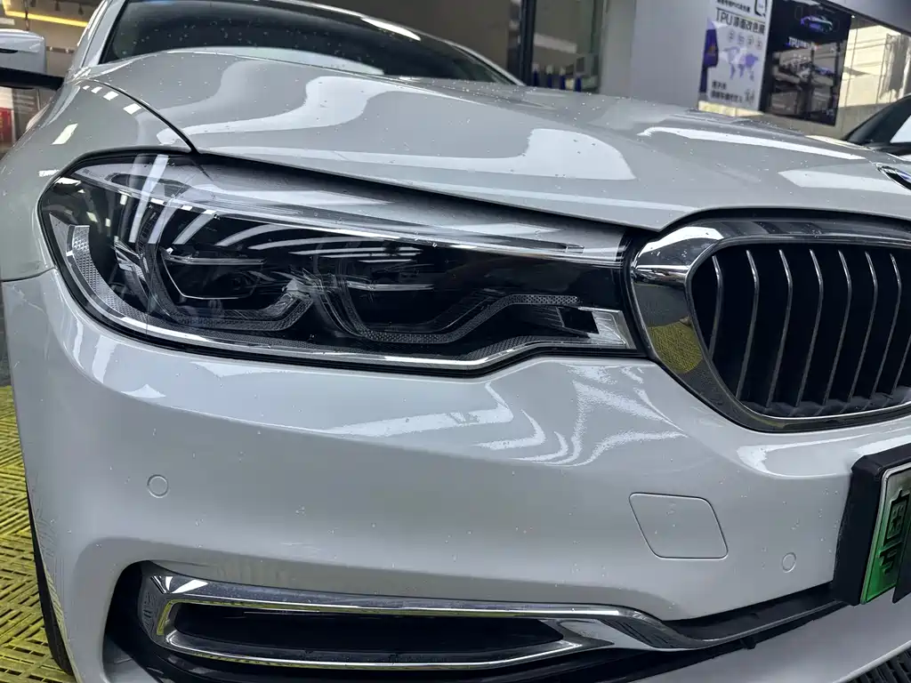 BMW 5 Series New Energy — фото 6
