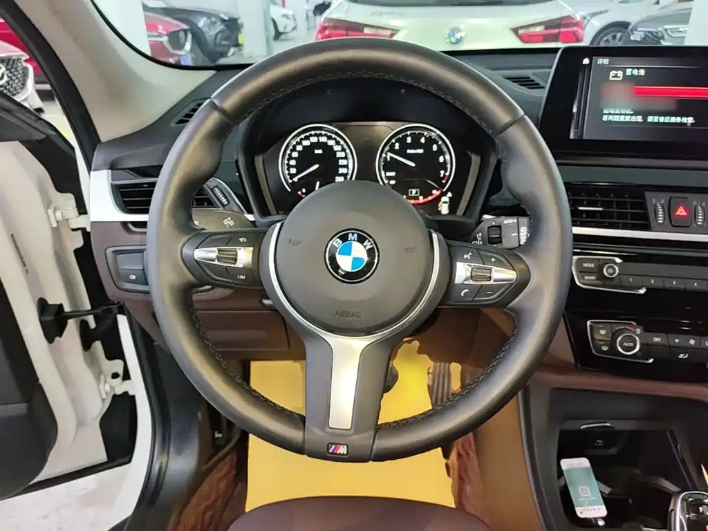 BMW X1 — фото 11