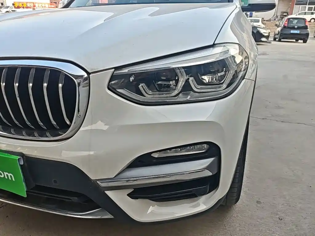 BMW X3 — фото 24
